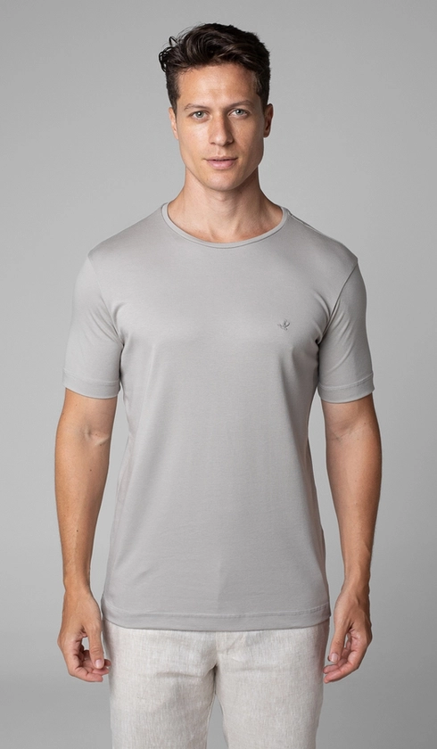 T-Shirt Manga Curta Gola Careca Lisa