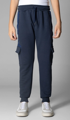 Calça Moletom Cargo Recortes em Nylon
