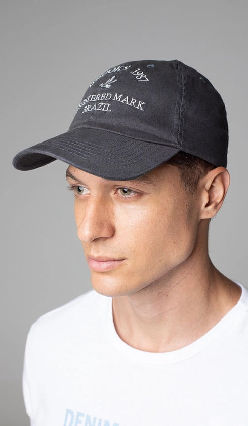 Boné Registered Mark
