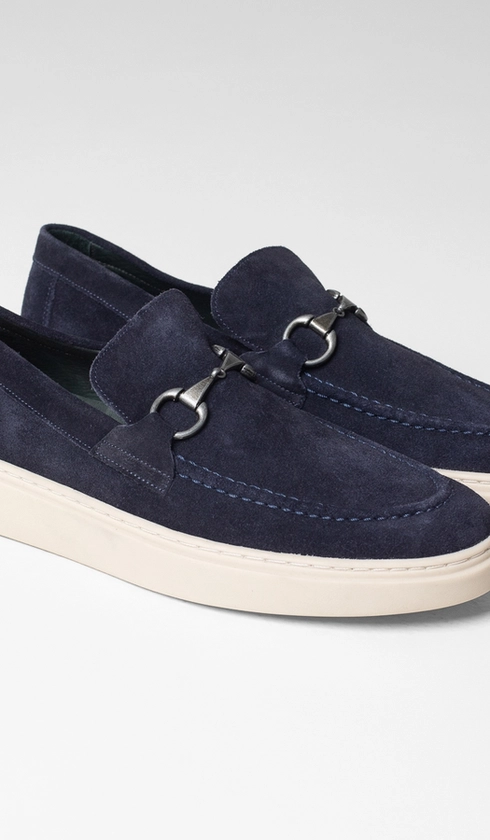 Sapato Mocassim com Gravata Metal