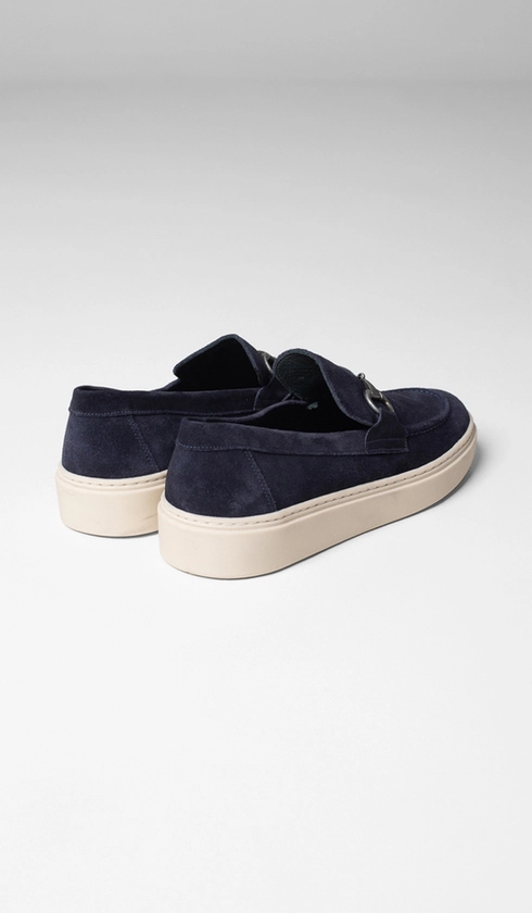 Sapato Mocassim com Gravata Metal