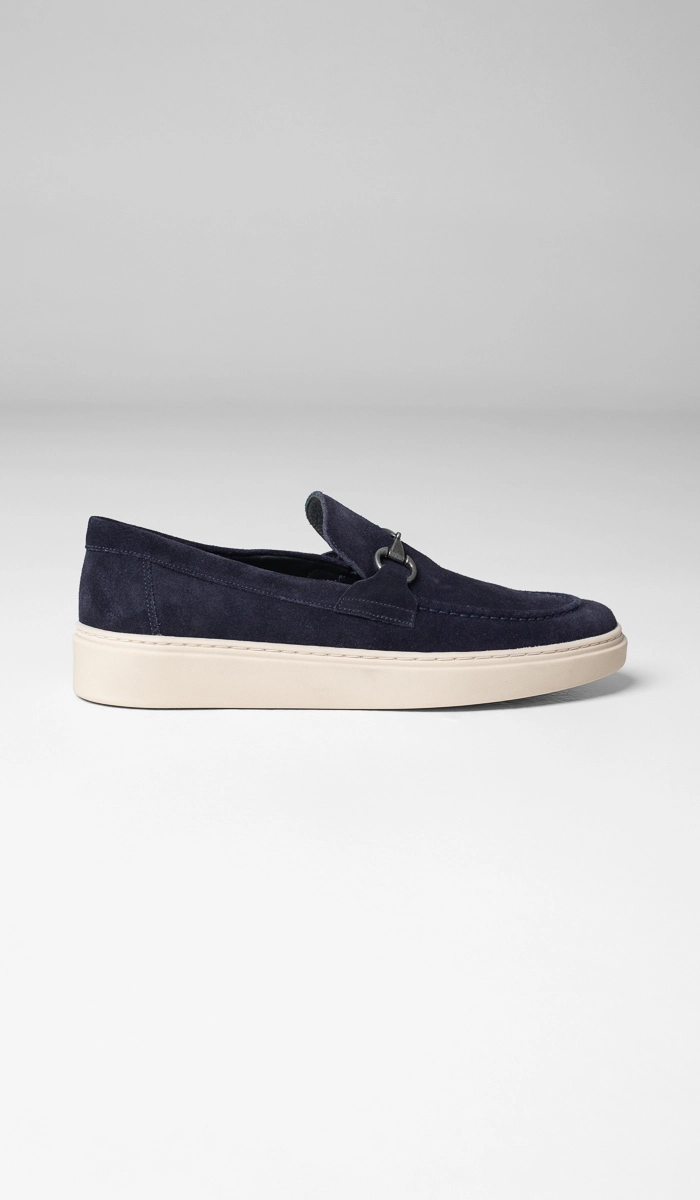 Sapato Mocassim com Gravata Metal