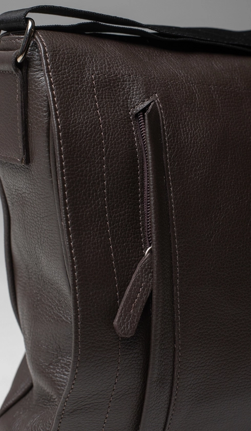Bolsa Carteiro com Bolso Na Frente